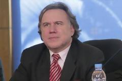 Διαψεύδει τις μειώσεις συντάξεων ο Κατρούγκαλος