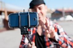 Μερικές από τις καλύτερες εφαρμογές για να επεξεργαστείτε τις φωτογραφίες σας στο κινητό