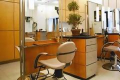 Αυτή είναι η πιο απίθανη προσφορά από κομμωτήριο που έχετε δει ποτέ! Δείτε τη και θα θέλετε να 