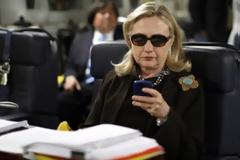 To FBI βρήκε τα e-mail που είχε διαγράψει η Κλίντον