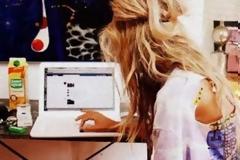 Nα διαγράψεις τον πρώην από το Facebook ή όχι; Οι επιστήμονες απαντούν