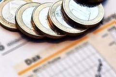 Πιο ήπια τα κέρδη των ελληνικών ομολόγων