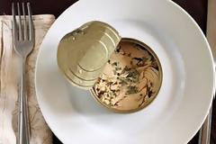 Προσοχή: Ποια θανατηφόρα τοξίνη κρύβεται σε μια κονσέρβα τόνο