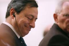 Γιατί ο Ντράγκι ''σέρνει'' στο Ευρωπαϊκό Δικαστήριο τον Σόιμπλε;