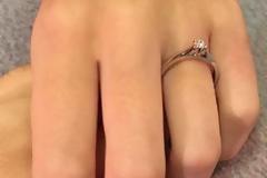 Το δακτυλίδι που συγκλόνισε το διαδίκτυο - Δάσκαλος τένις έφυγε από την Κέρκυρα και αρραβωνιάστηκε τη... νεκρή κοπέλα του