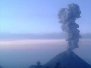Φωτογραφία για «Βρυχάται» εκ νέου το ηφαίστειο Κολίμα στο Μεξικό