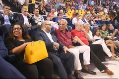 O AΡΗΣ και ο ζωντανός του θρύλος!