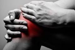 Αλλάζει ο καιρός κι έχουμε ενοχλήσεις. Γιατί συμβαίνει αυτό;