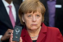 Η Siri αποκαλεί την Άνγκελα Μέρκελ 