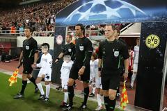 ΠΑΛΙΟΣ... ΓΝΩΡΙΜΟΣ Ο ΔΙΑΙΤΗΤΗΣ ΤΟΥ ΑΡΣΕΝΑΛ - ΟΛΥΜΠΙΑΚΟΣ