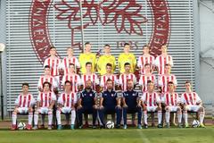 ΦΙΛΙΚΗ... 5ΑΡΑ ΑΠΟ ΤΗΝ Κ16 ΤΟΥ ΘΡΥΛΟΥ!