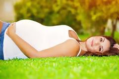 20 λόγοι που άξιζε να γίνεις μαμά μετά τα 30