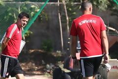 ΔΕΝ... ΠΡΟΠΟΝΕΙΤΑΙ ΣΤΟ «Emirates» Ο ΘΡΥΛΟΣ