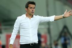 ΔΥΣΚΟΛΑ ΓΙΑ ΤΣΟΡΙ ΚΑΙ ΜΠΟΥΧΑΛΑΚΗ ΣΤΟ ΛΟΝΔΙΝΟ... ΠΙΘΑΝΟΤΗΤΕΣ ΓΙΑ ΜΑΝΙΑΤΗ!