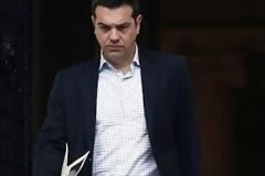 Επεσε καταιγίδα στην Ελλάδα μόλις νίκησε ο Τσίπρας - Του έρχεται και άλλη μπόρα