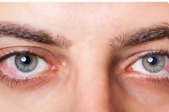 Γιατί κοκκινίζουν τα μάτια όταν είμαστε κουρασμένοι;