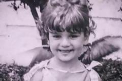 Δε φαντάζεστε ποια ηθοποιός είναι το κοριτσάκι της φωτογραφίας [photo]