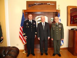 Φωτογραφία για Συνάντηση Αρχηγού ΓΕΣ με τον Διοικητή των Στρατιωτικών Δυνάμεων των ΗΠΑ στην Ευρώπη