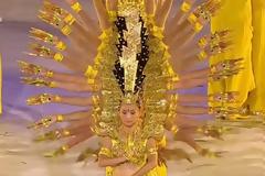 ΤΙ ΚΑΝΟΥΝ; 63 Τέλεια συγχρονισμένες χορεύτριες που θα σας αφήσουν με το στόμα ανοικτό [video]