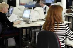 Από τις 15 Οκτωβρίου οι αλλαγές στο Δημόσιο - Τι θα γίνει με τις μειώσεις μισθών και την κινητικότητα