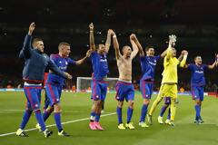 ΤΕΛΕΙΩΝΕΙ ΚΑΙ ΤΟ...ΠΡΑΣΙΝΟ ΠΑΡΑΜΥΘΙ ΤΩΝ  ΕΥΡΩΠΑΪΚΩΝ «ΔΙΠΛΩΝ»!