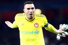 ΡΟΜΠΕΡΤΟ : ΣΠΟΥΔΑΙΑ ΝΙΚΗ... ΑΦΙΕΡΩΜΕΝΗ ΣΤΟΝ ΚΟΣΜΟ