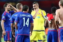 ΕΙΧΕ... ΠΟΛΛΕΣ ΝΤΡΟΠΙΑΣΤΙΚΕΣ ΠΤΥΧΕΣ ΤΟ «ΚΑΖΟ» ΤΗΣ ΑΡΣΕΝΑΛ ΑΠΟ ΤΟΝ ΘΡΥΛΟ!