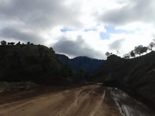 Φωτογραφία για Ζημιές στο οδικό δίκτυο της Αργιθέας στην Ε.Ο. Καρδίτσας - Άρτας - Δείτε τι άφησε πίσω της η χθεεσινή  πλημμύρα [video]