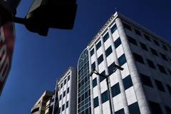 Απαγόρευση ανοικτών πωλήσεων μόνο για τις τραπεζικές μετοχές