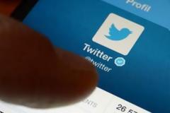 Πώς μπορείς να καταλάβεις πόσα λεφτά βγάζει κανείς από τα tweets που κάνει