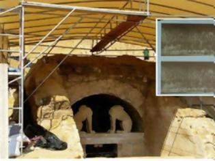 Φωτογραφία για Οι επιγραφές που έλυσαν το μυστήριο της Αμφίπολης - Η παράξενη ζωοφόρος στην αίθουσα του ψηφιδωτού