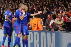 ΝΕΟ ΒΙΝΤΕΟ... ΠΑΡΑΝΟΙΑΣ ΣΤΙΣ ΕΞΕΔΡΕΣ ΤΟΥ EMIRATES ΜΕ ΤΟ ΣΦΥΡΙΓΜΑ ΤΗΣ ΛΗΞΗΣ!