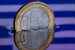 ΒΟΜΒΑ για το χρέος....