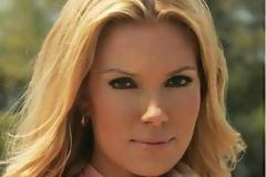 Η Βίκυ Καγιά συμβουλεύει τον Αλέξη Τσίπρα