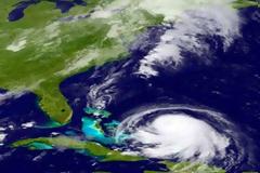 Οι ΗΠΑ προετοιμάζονται για ισχυρό τυφώνα: Ο Χοακίν πλησιάζει την Ανατολική Ακτή