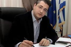 Κατέθεσε τις 50 υπογραφές και ο Τζιτζικώστας