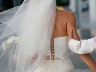 Φωτογραφία για Τα... πήρε άσχημα η νύφη στα Τρίκαλα - Το γαμήλιο δώρο που την εξαγρίωσε [photo]