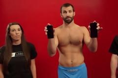 Παλαιστής εναντίον iphone 6S/6S plus