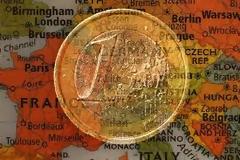 ALPHA: η εισροή καταθέσεων από τις επιχειρήσεις υπεραντιστάθμισε τις εκροές καταθέσεων των νοικοκυριών