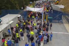 Ραντεβού έξω από τα εργοτάξια έδωσαν τη Δευτέρα οι μεταλλωρύχοι της Χαλκιδικής