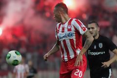 ΨΑΧΝΕΤΑΙ ΓΙΑ... ΧΟΛΕΜΠΑΣ!