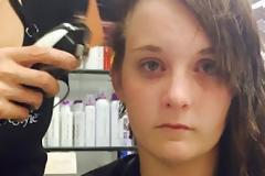 Αυτή η έφηβη ξυρίζει το κεφάλι της και το Ίντερνετ βράζει από οργή! Ο λόγος; Θα σας σοκάρει… [photos]