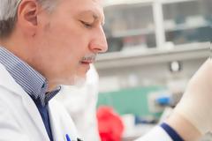 Μεγάλωσε η ‘’τρύπα’’ στα ταμεία των διαγνωστικών κέντρων –Σε κάποιες αλυσίδες έφθασε και τα 3 εκατ. ευρώ