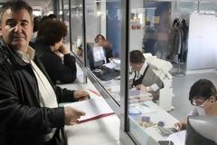 Τέλος οι εφορίες για τους πολίτες - Που θα πάνε 6000 υπάλληλοι