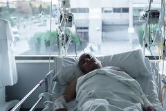 Άμεσος κίνδυνος να τεθούν εκτός λειτουργίας 50 θέσεις εντατικής θεραπείας σε δημόσια νοσοκομεία