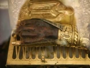 Φωτογραφία για Βρέθηκε το κλεμμένο λείψανο του Αγίου Χαραλάμπους - Δύο συλλήψεις