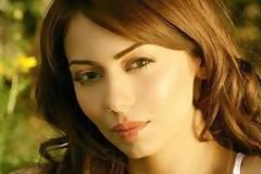 Η Ολυμπία Χοψονίδου σπάει όλα τα ταμπού και δείχνει την κοιλιά της μετά από 4 γέννες!