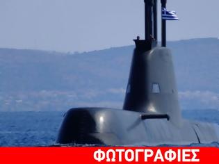 Φωτογραφία για Χίος: Το υποβρύχιο τράβηξε τα βλέμματα