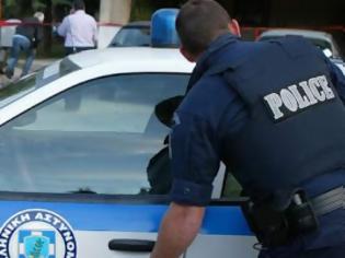 Φωτογραφία για ΚΡΑΤΟΣ ΥΠΑΡΧΕΙ ΤΕΛΙΚΑ; Αστυνομικοί πληρώνουν από την τσέπη τους το σέρβις των περιπολικών