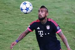 ΤΑ ΕΒΑΛΕ ΠΑΛΙ ΜΕ ΤΟΝ ΒΙΔΑΛ Ο... ΜΠΕΚΕΝΜΠΑΟΥΕΡ!